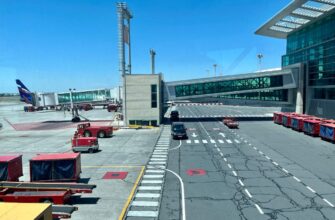 Терминал международного аэропорта Звартноц возле Еревана